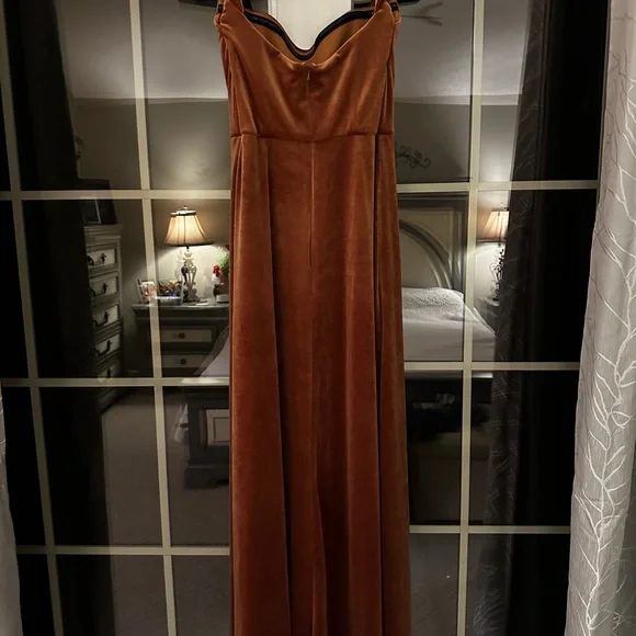 OFF-THE-SHOULDER FLOUNCE SLEEVE VELVET MAXI DRESS IN AUBURN MOON - Small - Picture 2 of 4